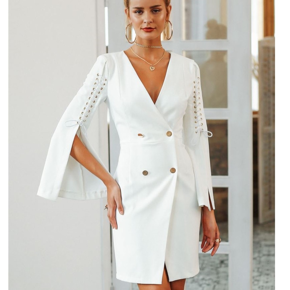💕HOST PICK💕Elegant dress Lace up Double Breasted